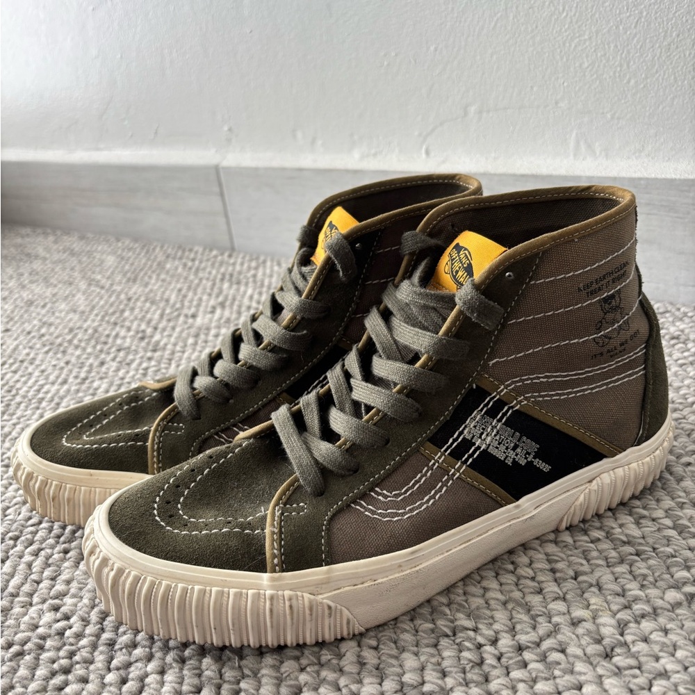 Sk8-Hi World Code Vans